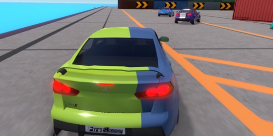 第一賽車手游戲官方版(First Racer)