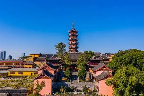 以下哪座古寺有南朝四百八十寺之首的美譽